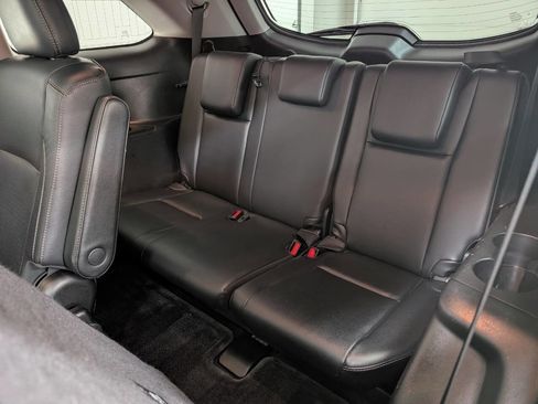 Used 2019 Toyota Highlander AWD V6 image 15
