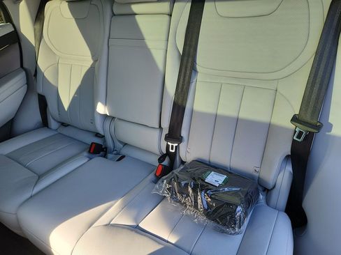 New 2026 Land Rover Range Rover Sport SE AWD/4WD image 25