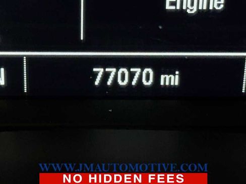 Used 2021 Chevrolet Equinox LS image 20