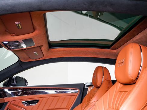 Used 2024 Bentley Continental GT AWD/4WD image 21