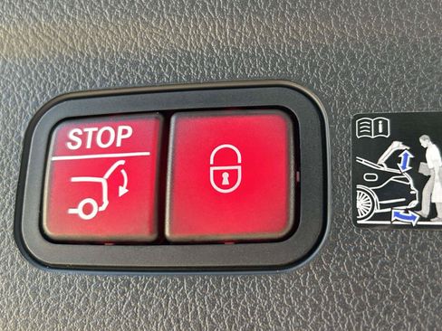 Certified 2026 Mercedes-Benz GLE 450 4MATIC image 11