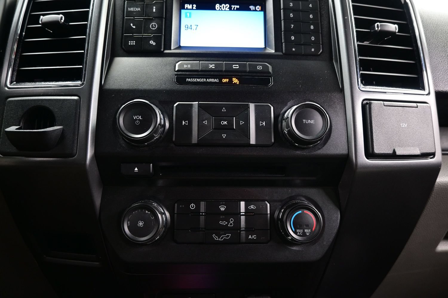 Used 2018 Ford F150 XLT RWD image 18