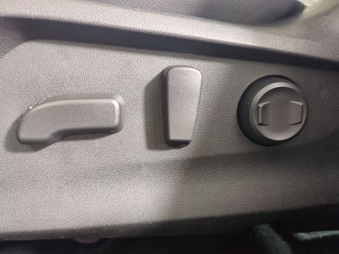 Used 2024 Subaru Forester Premium image 23