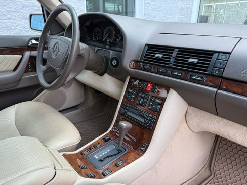 Used 1995 Mercedes-Benz S 500 Sedan image 43