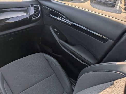 Used 2024 Kia Seltos S FWD image 16