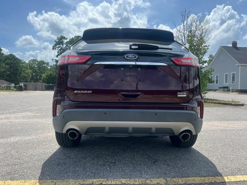 Used 2019 Ford Edge SEL w/ Equipment Group 201A FWD image 6