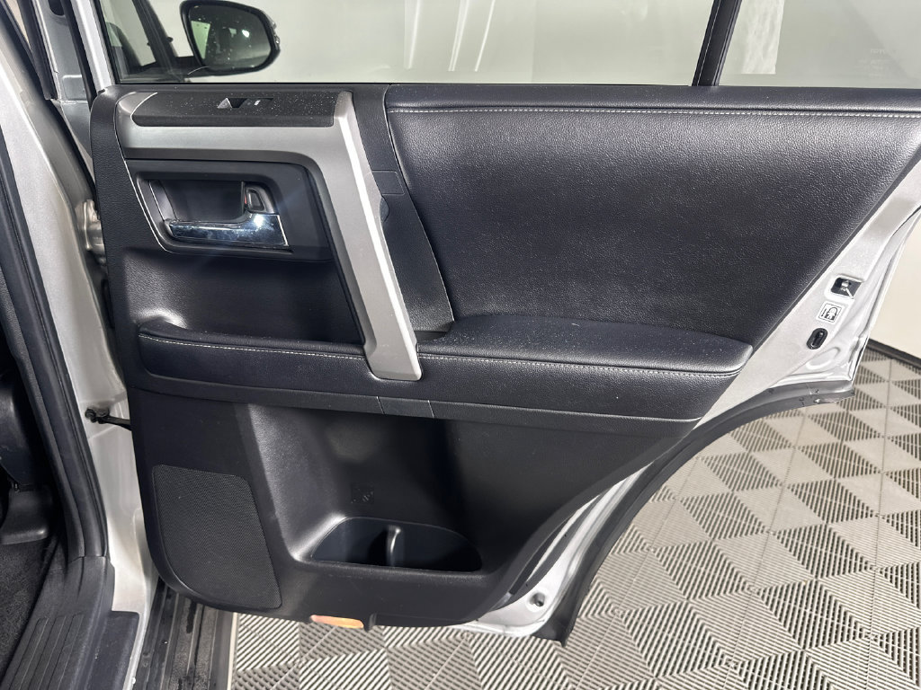 Used 2019 Toyota 4Runner SR5 Premium RWD image 16