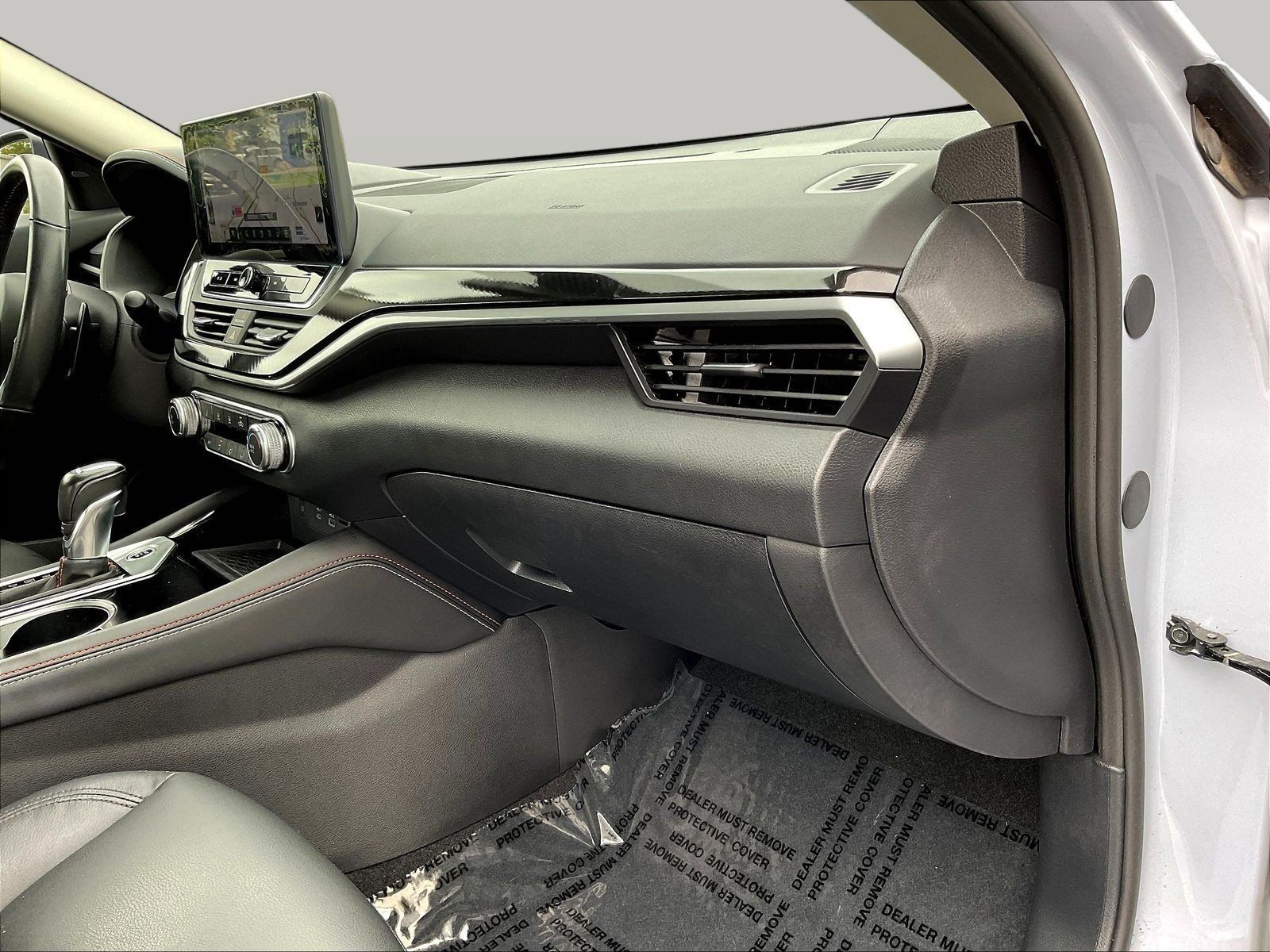 Certified 2023 Nissan Altima 2.5 SR w/ SR Premium Package FWD image 28