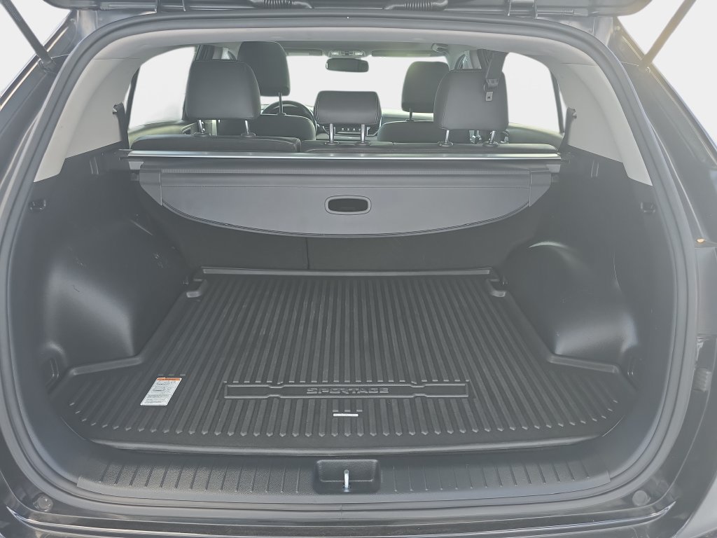 Used 2018 Kia Sportage EX w/ EX Premium Package FWD image 13