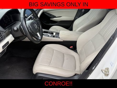 Used 2019 Honda Accord Touring image 12