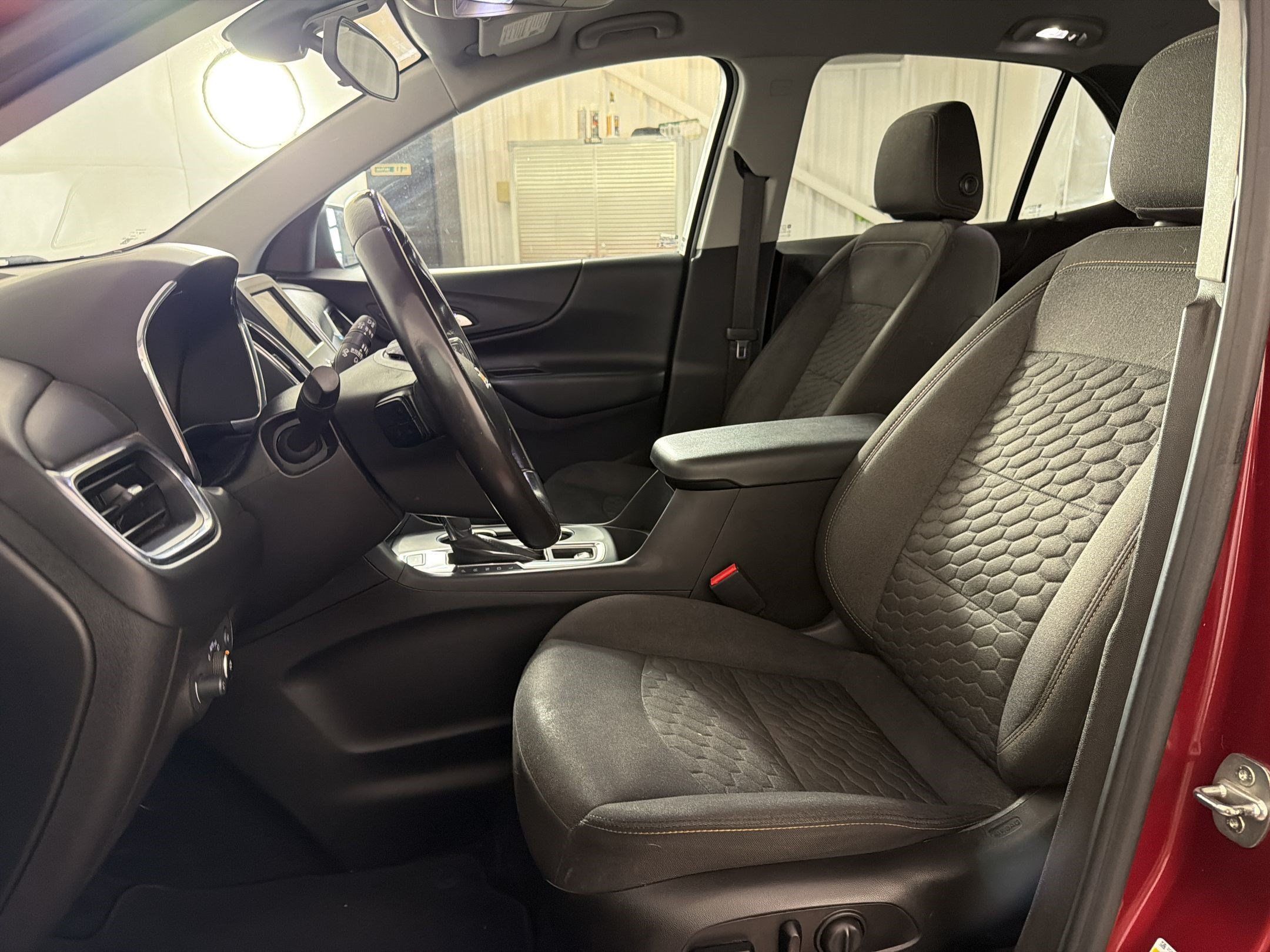 Used 2021 Chevrolet Equinox LT AWD/4WD image 5