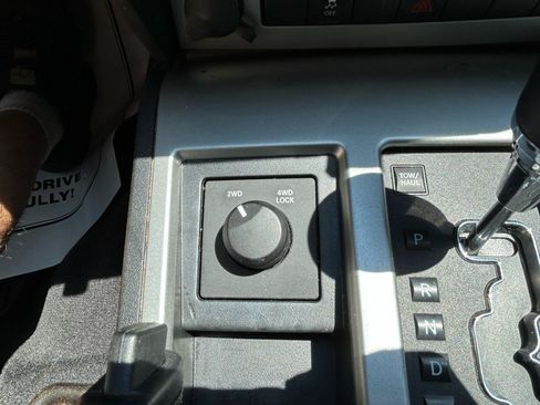 Used 2010 Dodge Nitro SE w/ Popular Equipment Group AWD/4WD image 23
