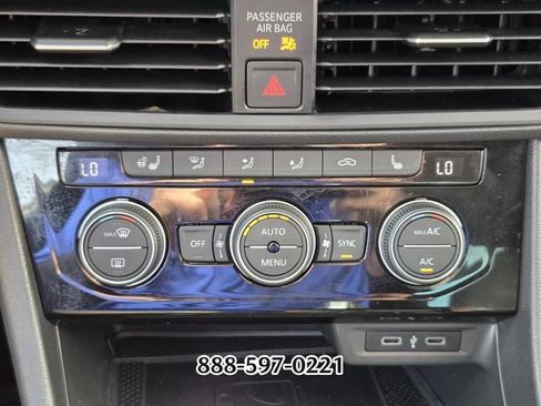 Certified 2021 Volkswagen Jetta SEL FWD image 23