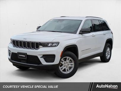 New 2025 Jeep Grand Cherokee Laredo w/ Luxury Tech Group I