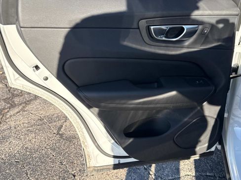Certified 2025 Volvo XC60 B5 Plus image 11