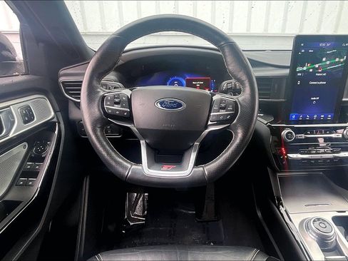 Used 2022 Ford Explorer ST w/ Equipment Group 401A image 6