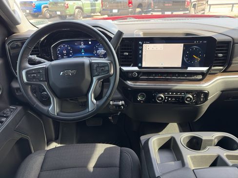 Used 2023 Chevrolet Silverado 1500 RST AWD/4WD image 11