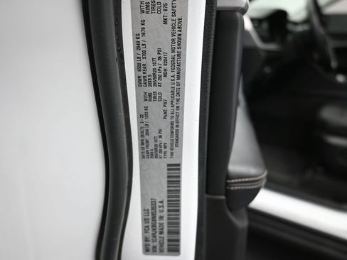 Used 2022 Jeep Grand Cherokee L Limited image 19