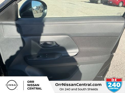 New 2026 Nissan Kicks S image 10