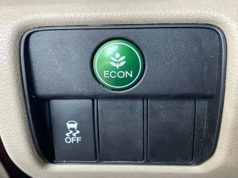 Used 2016 Honda Accord EX image 17