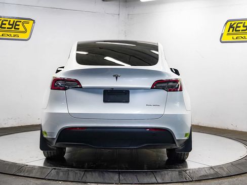Used 2023 Tesla Model Y AWD image 5