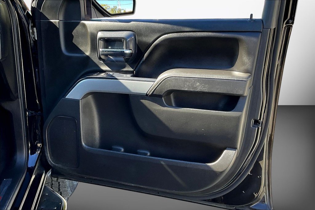 Used 2018 Chevrolet Silverado 1500 LT w/ All Star Edition AWD/4WD image 27