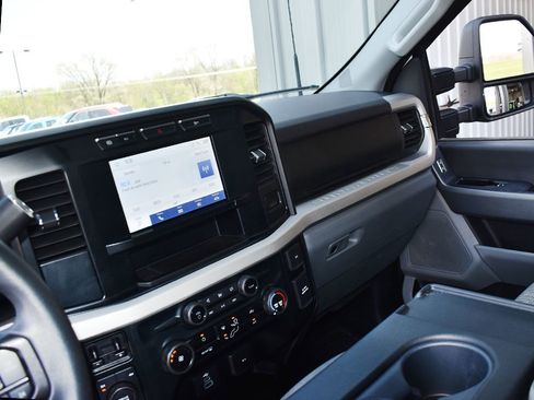 Certified 2023 Ford F250 XLT w/ 360-Degree Camera Package AWD/4WD image 20