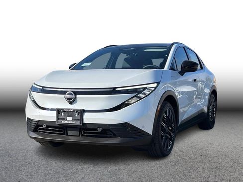 New 2026 Nissan Leaf Platinum+ w/ Cargo Package (Platinum+) image 1