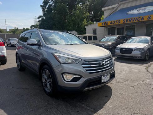 Used 2016 Hyundai Santa Fe Limited w/ Option Group 04 AWD/4WD image 2