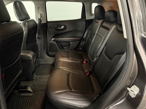 Used 2018 Jeep Compass Trailhawk w/ Leather Interior Group image 16