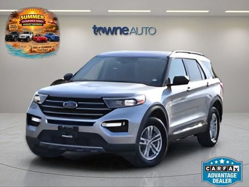 Used 2022 Ford Explorer XLT w/ Equipment Group 202A AWD/4WD image 1
