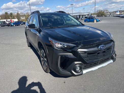 Certified 2025 Subaru Outback Limited image 7