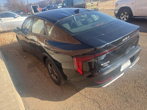 Used 2025 Kia K4 LXS image 5