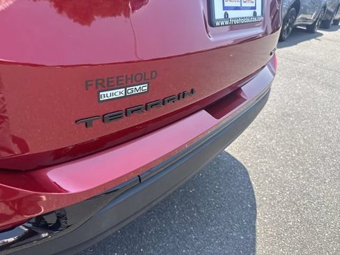 Certified 2023 GMC Terrain SLE w/ Driver Convenience Package AWD/4WD image 31