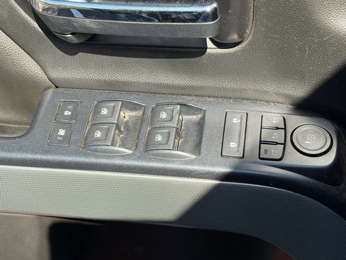 Used 2017 Chevrolet Silverado 1500 LTZ Z71 w/ LTZ Plus Package image 8