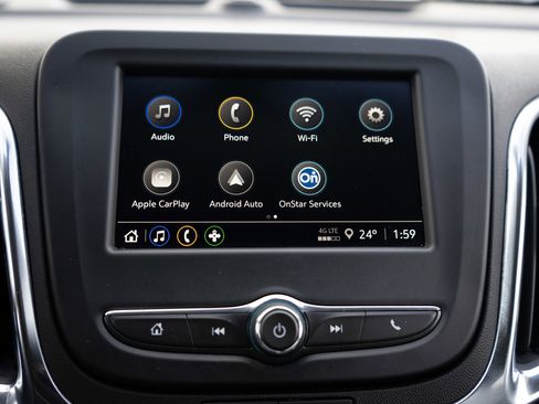 Used 2024 Chevrolet Equinox LT image 17