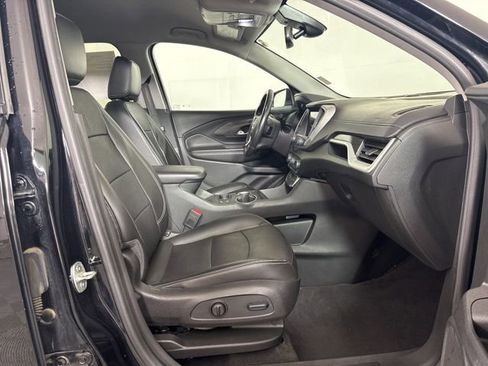 Used 2022 GMC Terrain SLT image 4