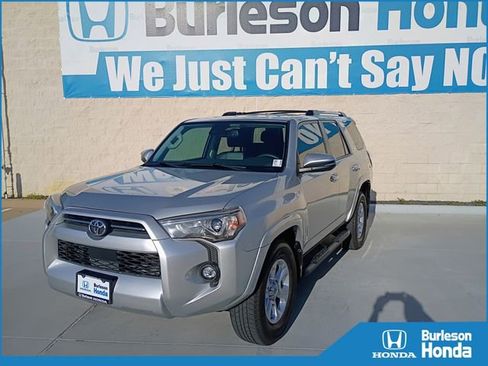 Used 2022 Toyota 4Runner SR5 Premium w/ Moonroof Package RWD image 1