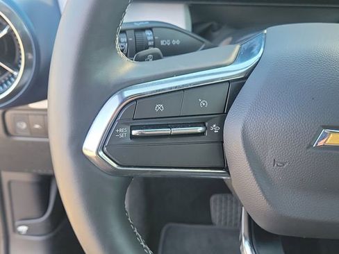 Certified 2025 Chevrolet Equinox EV LT image 23