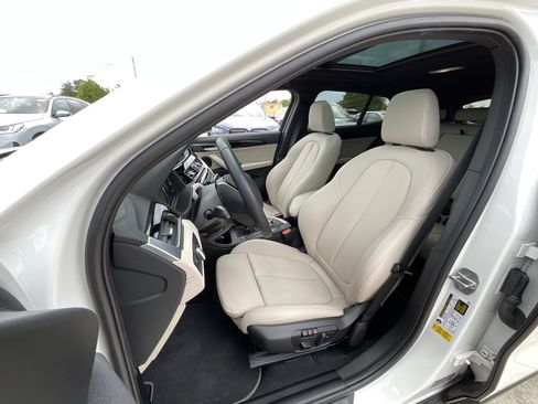 Certified 2023 BMW X2 sDrive28i w/ Convenience Package FWD image 10