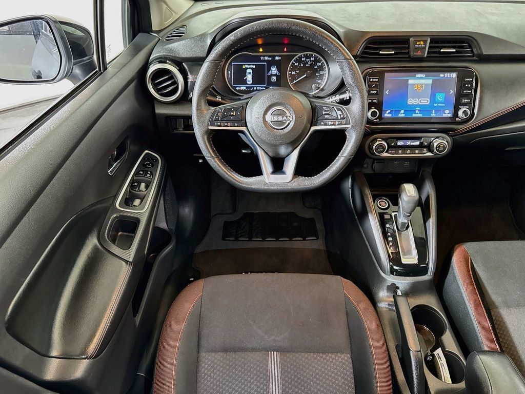 Used 2025 Nissan Versa SR FWD image 19