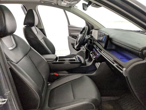 Used 2025 Hyundai Tucson Limited FWD image 20