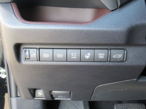 Used 2024 Toyota RAV4 Limited image 27