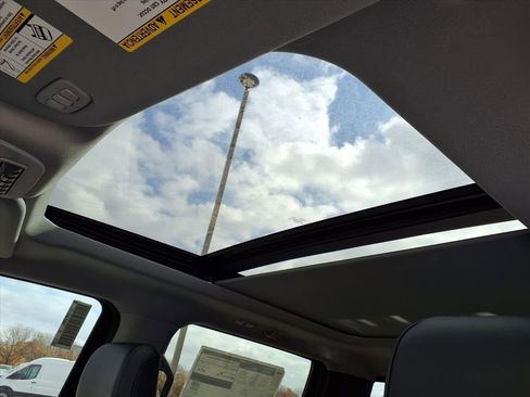 New 2026 Ford F250 Lariat w/ Lariat Premium Package image 8