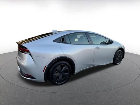 Used 2025 Toyota Prius LE image 16