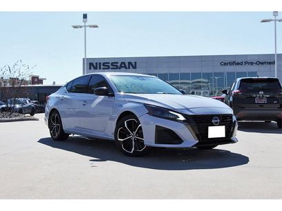 Used 2023 Nissan Altima 2.5 SR w/ SR Premium Package