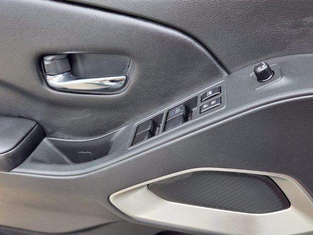 Used 2025 Nissan Frontier SV w/ SV Convenience Package RWD image 29