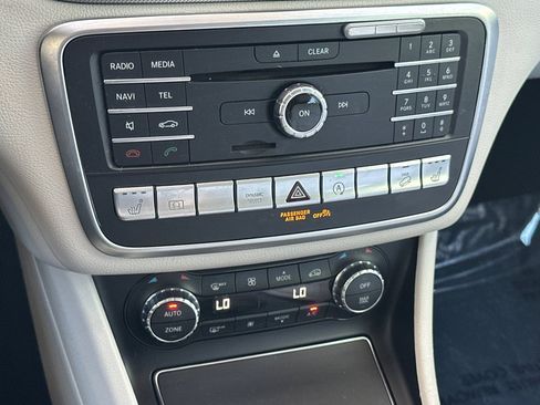 Certified 2020 Mercedes-Benz GLA 250 4MATIC image 18