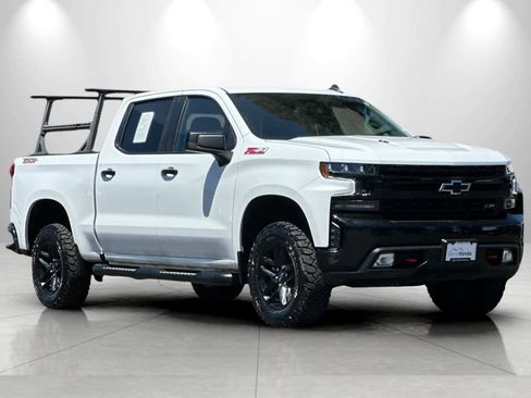 Used 2021 Chevrolet Silverado 1500 LT Trail Boss w/ Bed Protection Package AWD/4WD image 9