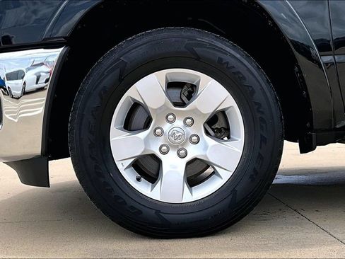 Used 2025 RAM 1500 Lone Star RWD image 9